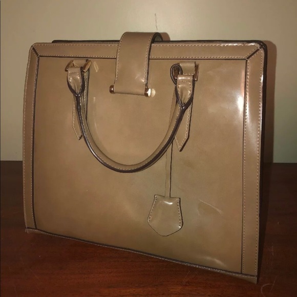 Women’s handbags - Picture 2 of 3